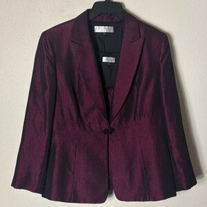 Tahari Evening Plum Single-Button Blazer with beaded Shell 16